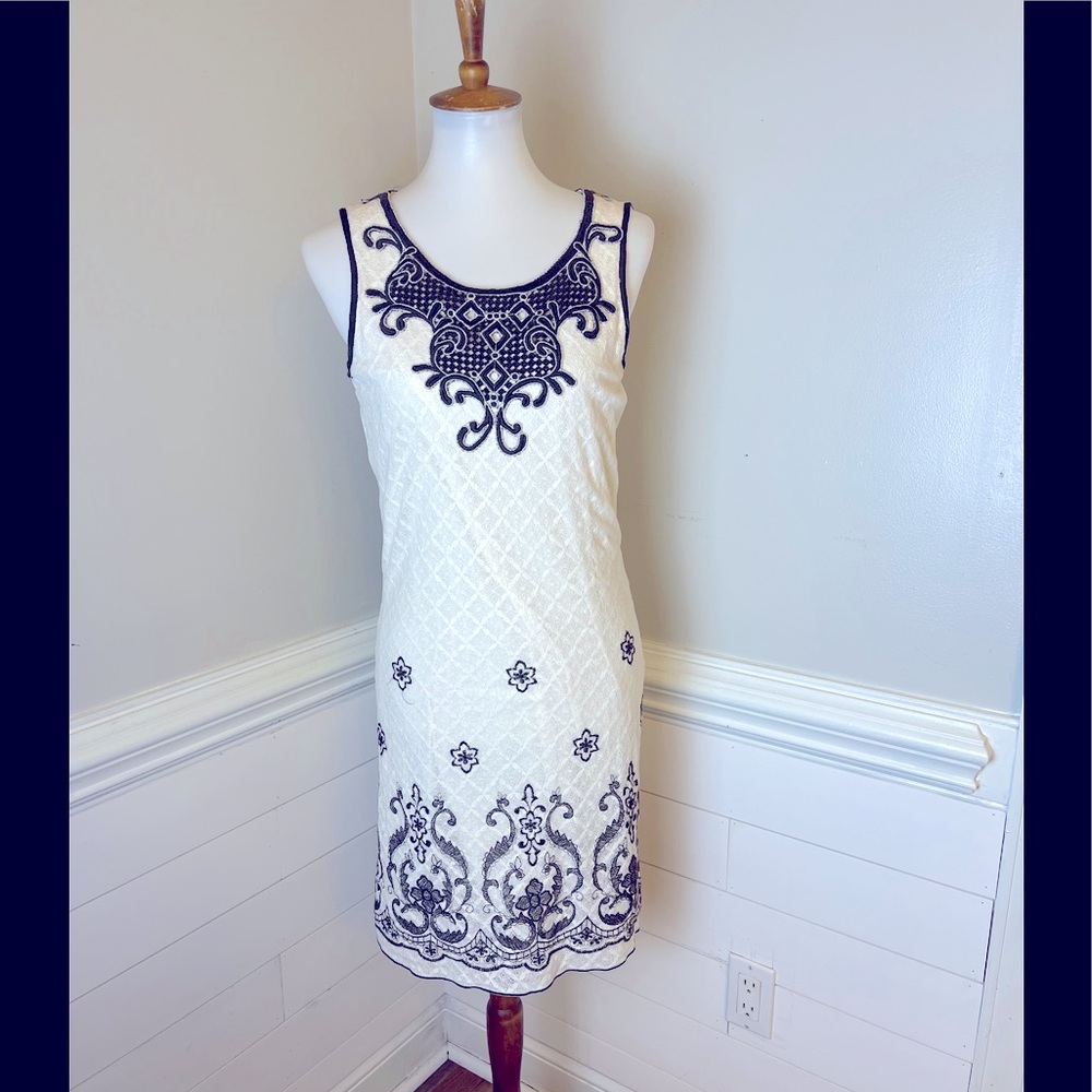 Chelsea & Violet Lace Dress M FREE SHIP